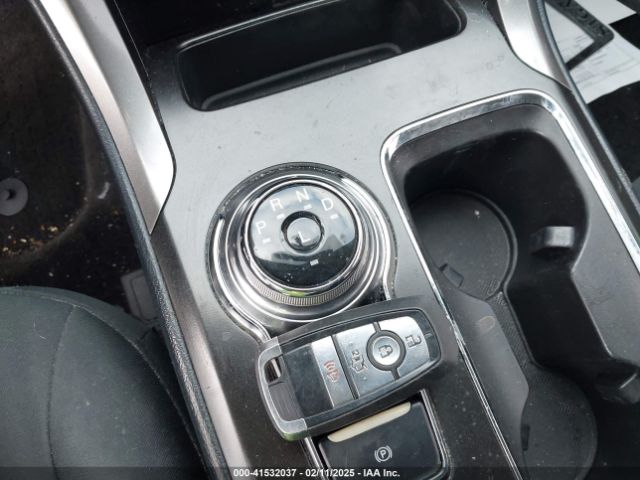 3FA6P0LU5JR110246 Ford Fusion Hybrid Se