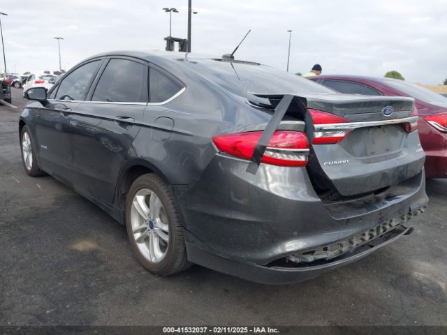 3FA6P0LU5JR110246 Ford Fusion Hybrid Se