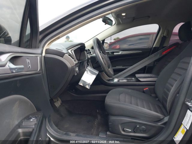 3FA6P0LU5JR110246 Ford Fusion Hybrid Se