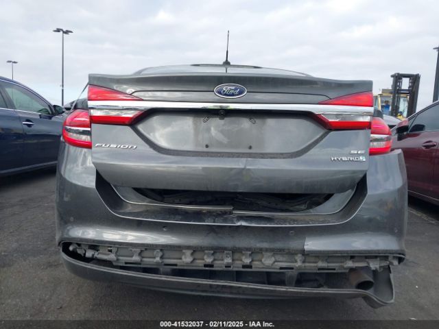 3FA6P0LU5JR110246 Ford Fusion Hybrid Se