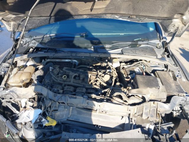 1FADP3K27JL251374 Ford FOCUS SE