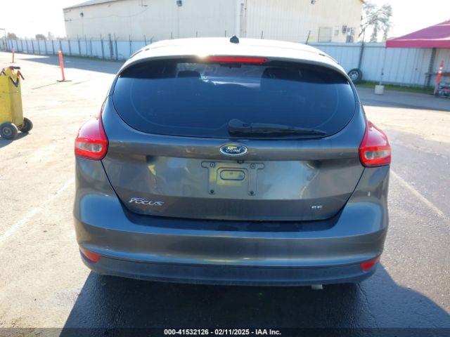 1FADP3K27JL251374 Ford FOCUS SE