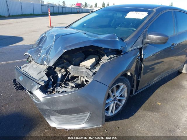 1FADP3K27JL251374 Ford FOCUS SE