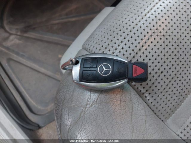 2010 MERCEDES-BENZ E 63 AMG WDDHF7HB5AA061930 Photo 10