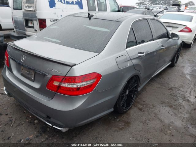 2010 MERCEDES-BENZ E 63 AMG WDDHF7HB5AA061930 Photo 3