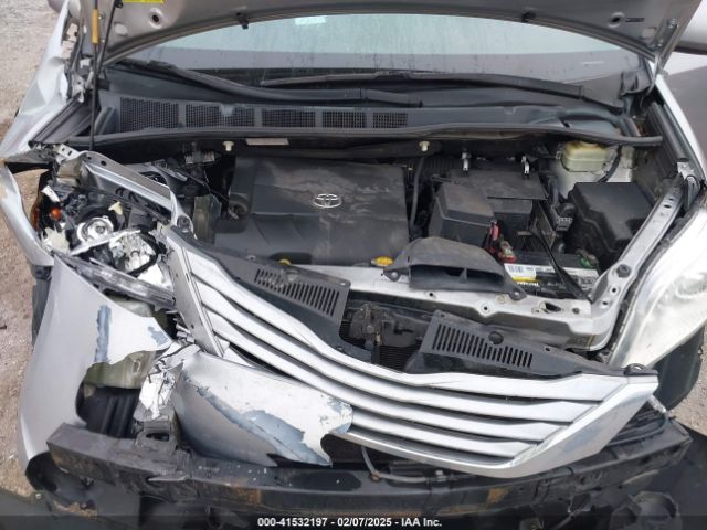 5TDKK3DC3FS588720 Toyota Sienna Le 8 Passenger
