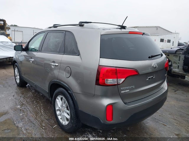 5XYKT3A63EG470691 KIA SORENTO LX