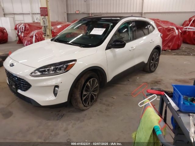 1FMCU9H90NUB60173 Ford ESCAPE SEL