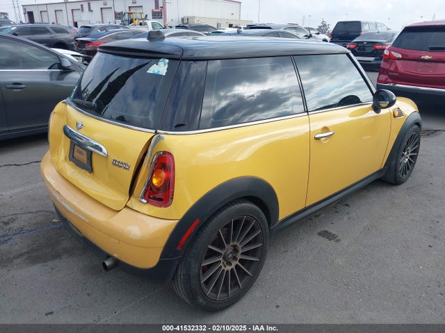 2009 MINI COOPER WMWMF33549TW70054 Photo 3