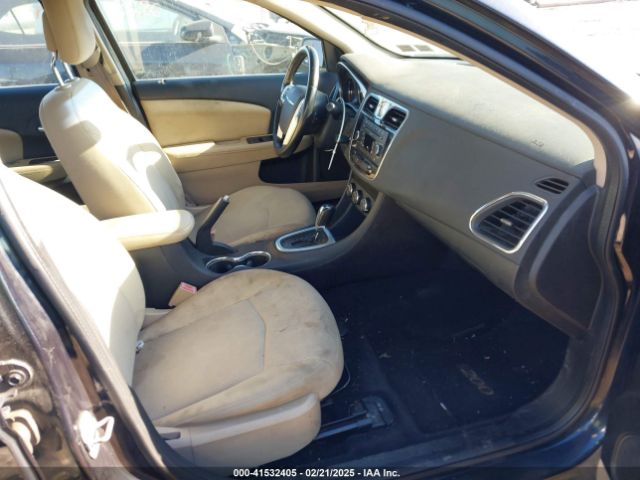 2011 CHRYSLER 200 1C3BC1FB8BN531472 Photo 4