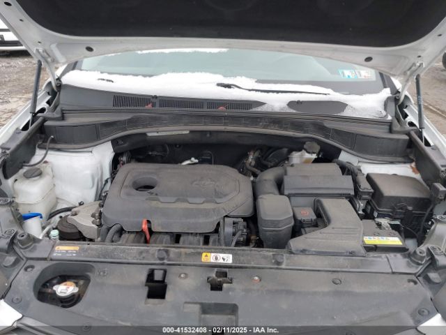 5XYZUDLBXHG445688 Hyundai Santa Fe Sport 2.4l