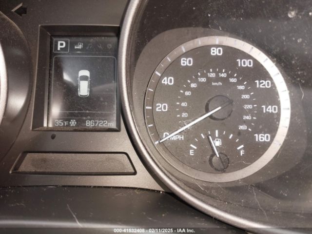 5XYZUDLBXHG445688 Hyundai Santa Fe Sport 2.4l