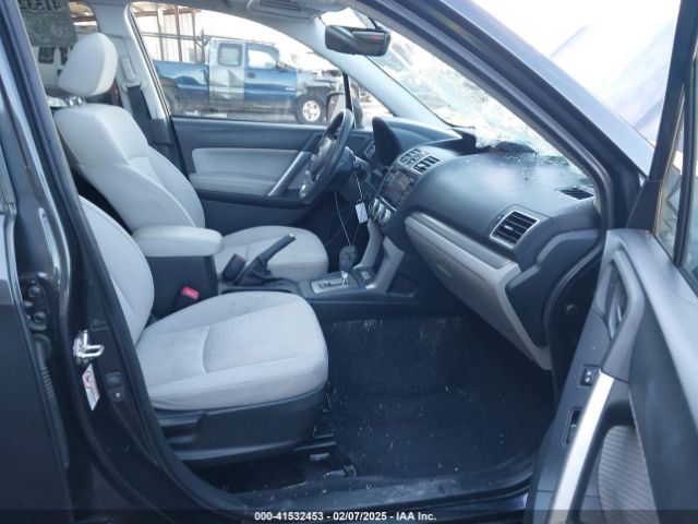 JF2SJAEC2HH801848 Subaru Forester 2.5i Premium