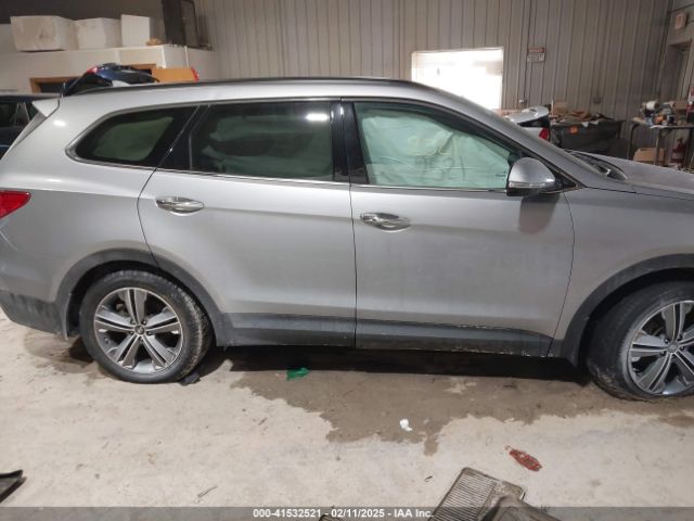 KM8SRDHFXGU145365 Hyundai Santa Fe Se