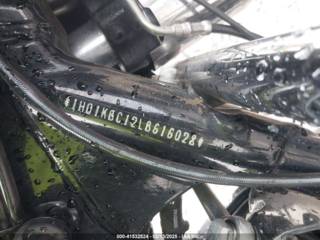 2020 HARLEY-DAVIDSON FLHX 1HD1KBC12LB616028 Photo 9