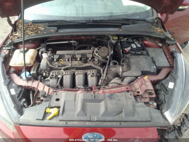 1FADP3K22FL224476 Ford FOCUS SE
