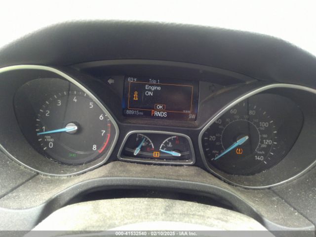 1FADP3K22FL224476 Ford FOCUS SE