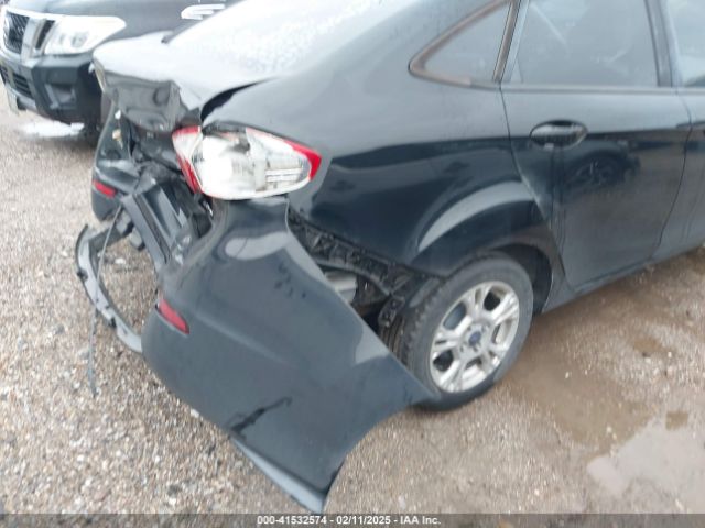 3FADP4BJ0GM144445 Ford FIESTA SE