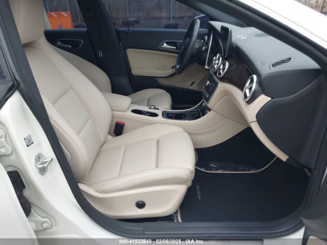 WDDSJ4GB9JN595199 Mercedes-Benz CLA 250 4MATIC