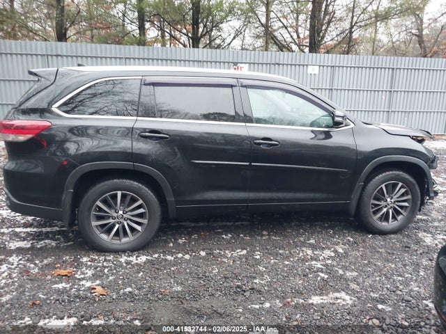 Toyota Highlander Xle 2017 5TDJZRFH3HS396252 Image 13