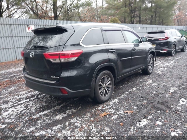 Toyota Highlander Xle 2017 5TDJZRFH3HS396252 Image 4