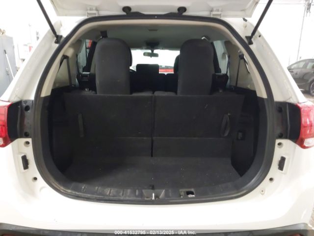 JA4AZ3A33JZ040715 Mitsubishi Outlander Se
