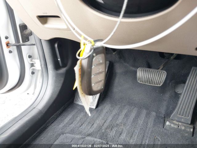 KM8J3CA47HU464613 Hyundai Tucson Se Plus