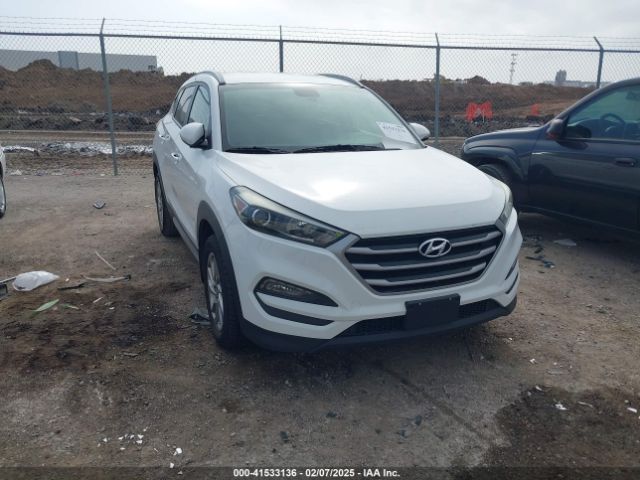 KM8J3CA47HU464613 Hyundai Tucson Se Plus