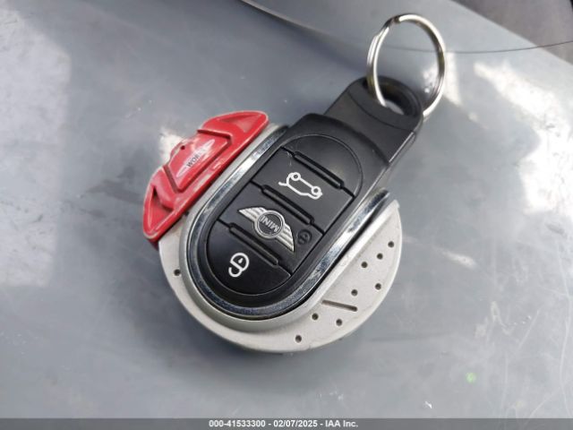 WMWLN5C51H2E32647 Mini Clubman Cooper