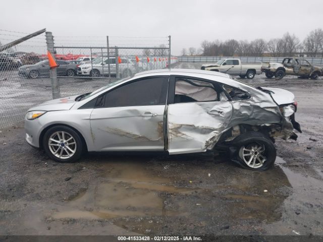 1FADP3F24HL210401 Ford FOCUS SE