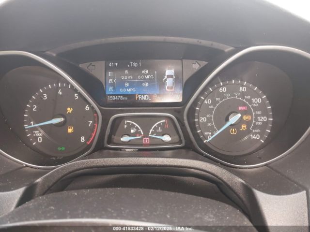 1FADP3F24HL210401 Ford FOCUS SE