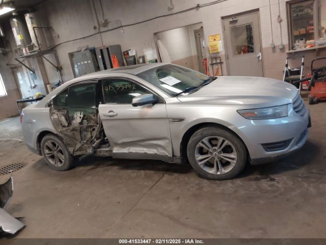 1FAHP2H8XEG112667 Ford TAURUS SEL
