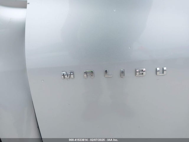 1G1ZD5STXJF122694 Chevrolet MALIBU LT