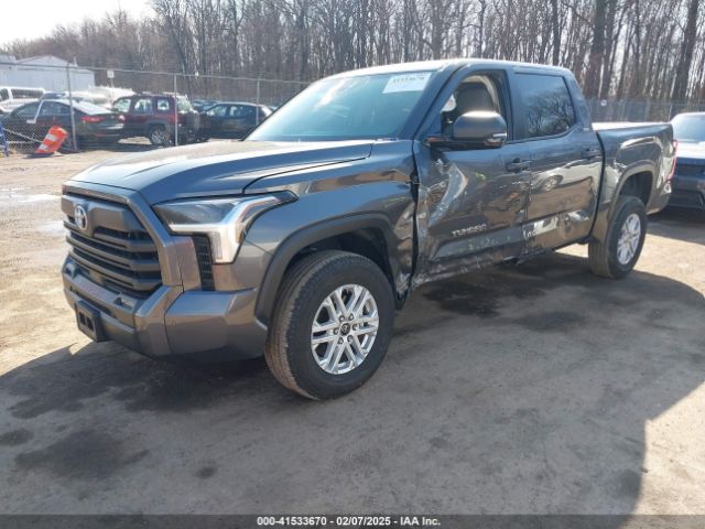 5TFLA5DB3RX131737 Toyota Tundra Sr5