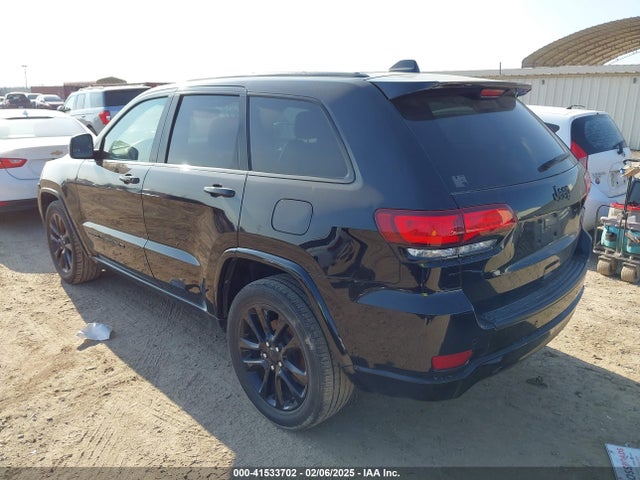 1C4RJEAG0NC155473 Jeep Grand Cherokee Wk Laredo X 4x2