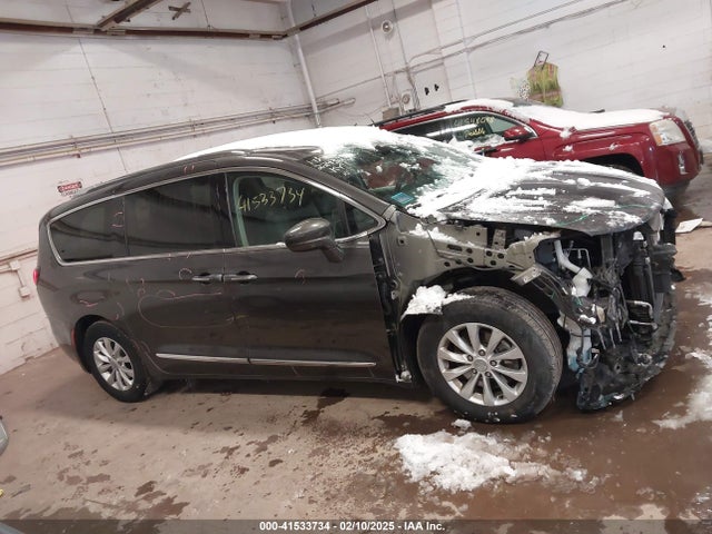 Chrysler Pacifica Touring L 2019 2C4RC1BG6KR680879 Image 13