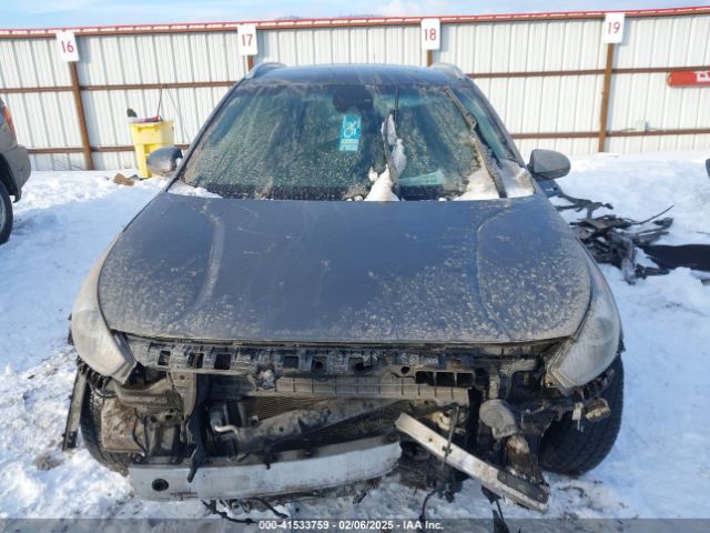 KNDCB3LC8J5132670 KIA NIRO LX