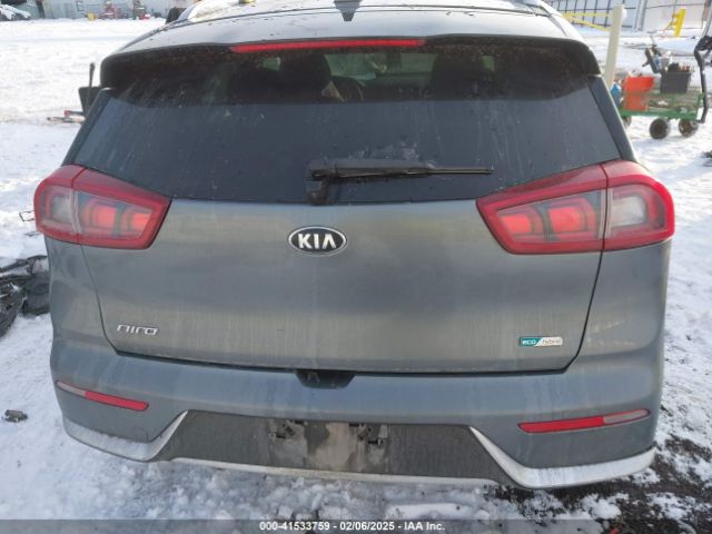 KNDCB3LC8J5132670 KIA NIRO LX