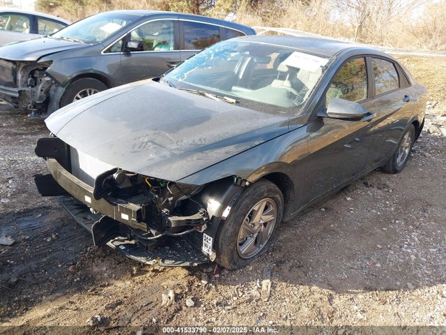 KMHLL4DGXSU899931 Hyundai ELANTRA SE