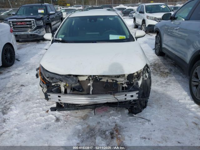JTDEBRBE1LJ015215 Toyota Corolla Hybrid Le