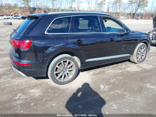 2018 AUDI Q7 WA1LAAF72JD031937 Photo 3