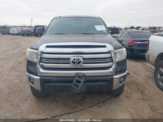 5TFEW5F13HX227400 Toyota Tundra Sr5 5.7l V8