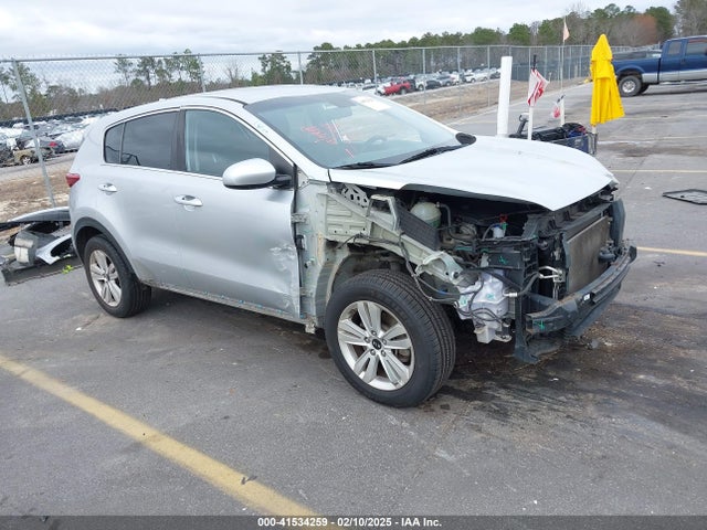 2017 KNDPM3AC0H7036884 main image