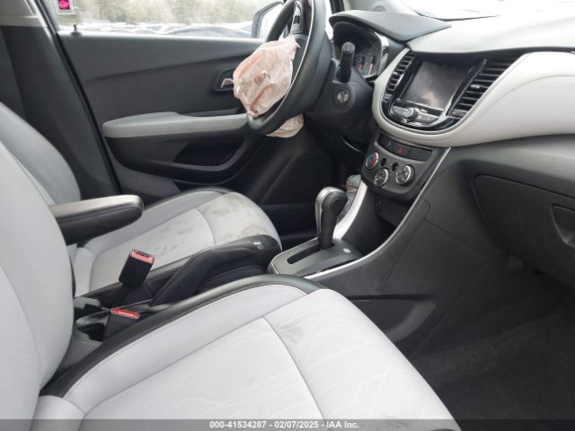 KL7CJPSM8MB373247 Chevrolet Trax Awd Lt