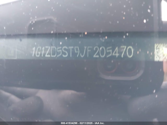 1G1ZD5ST9JF205470 Chevrolet MALIBU LT