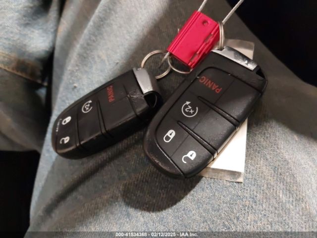 3C4NJDBB9JT454213 Jeep Compass Latitude 4x4