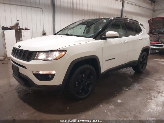 3C4NJDBB9JT454213 Jeep Compass Latitude 4x4