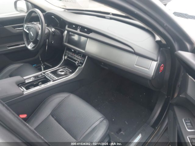 2020 JAGUAR XF SAJBK4FX3LCY83949 Photo 4
