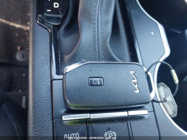 5XXG14J2XNG135818 KIA K5 LXS