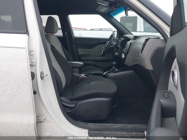 KNDJN2A27G7307037 KIA Soul